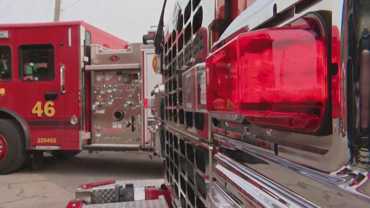 Detroit EMS workers and paramedics protest unfair work conditions